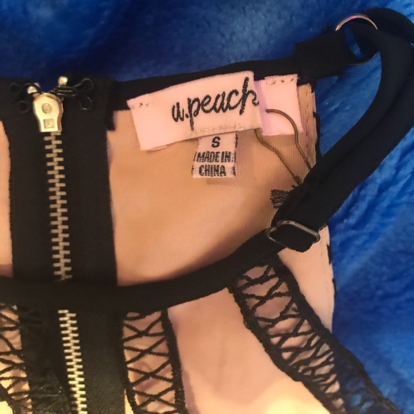 Black and Tan dress ( a. peach is the brand) - Picture 3 of 6